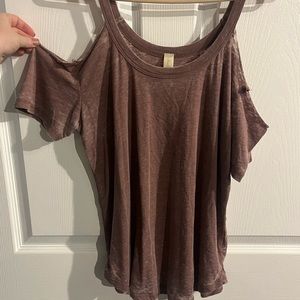 Off the shoulder tshirt
